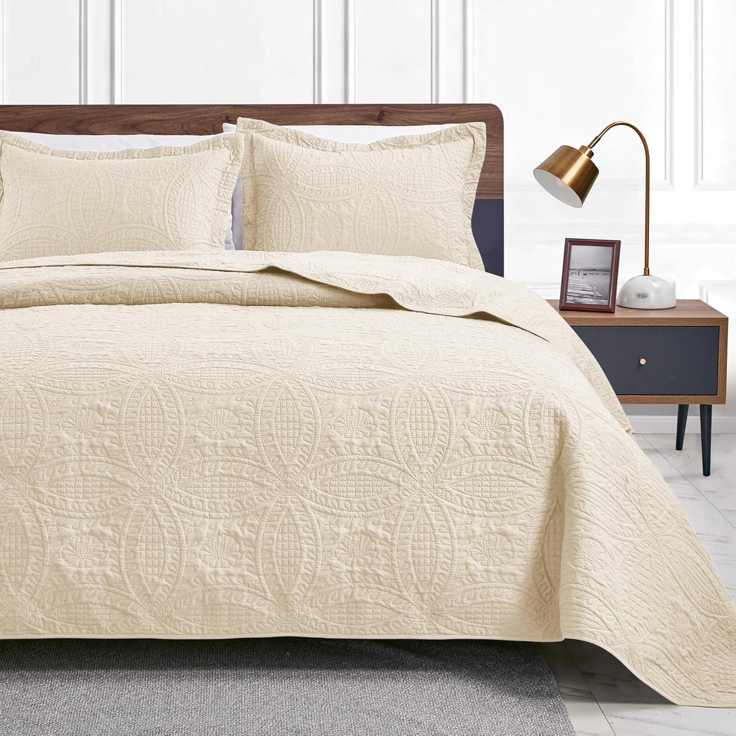 Love's cabin Quilts for Queen Bed Blue Bedspreads - Soft Bed Summer Lightweight Bedspread Comforter - Modern Style Coin Pattern Coverlet for All Season - 3 Pieces (1 Quilt, 2 Pillow Shams)
