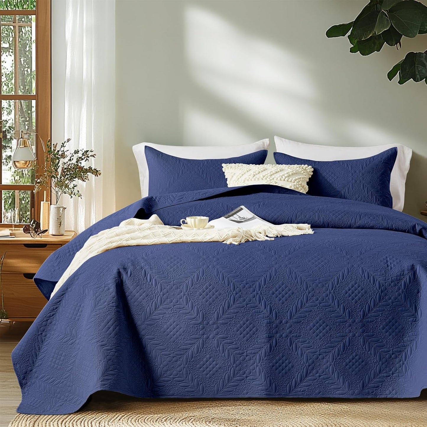 Quilts Queen Size - Ultra Soft Navy Blue Quilt Lightweight Microfiber Bedspreads, Classic Basket Weave Pattern Bedspread Bed Coverlet 3 Pieces for All-Season (1 Quilt, 2 Pillow Shams) | Breathable material, Easy care