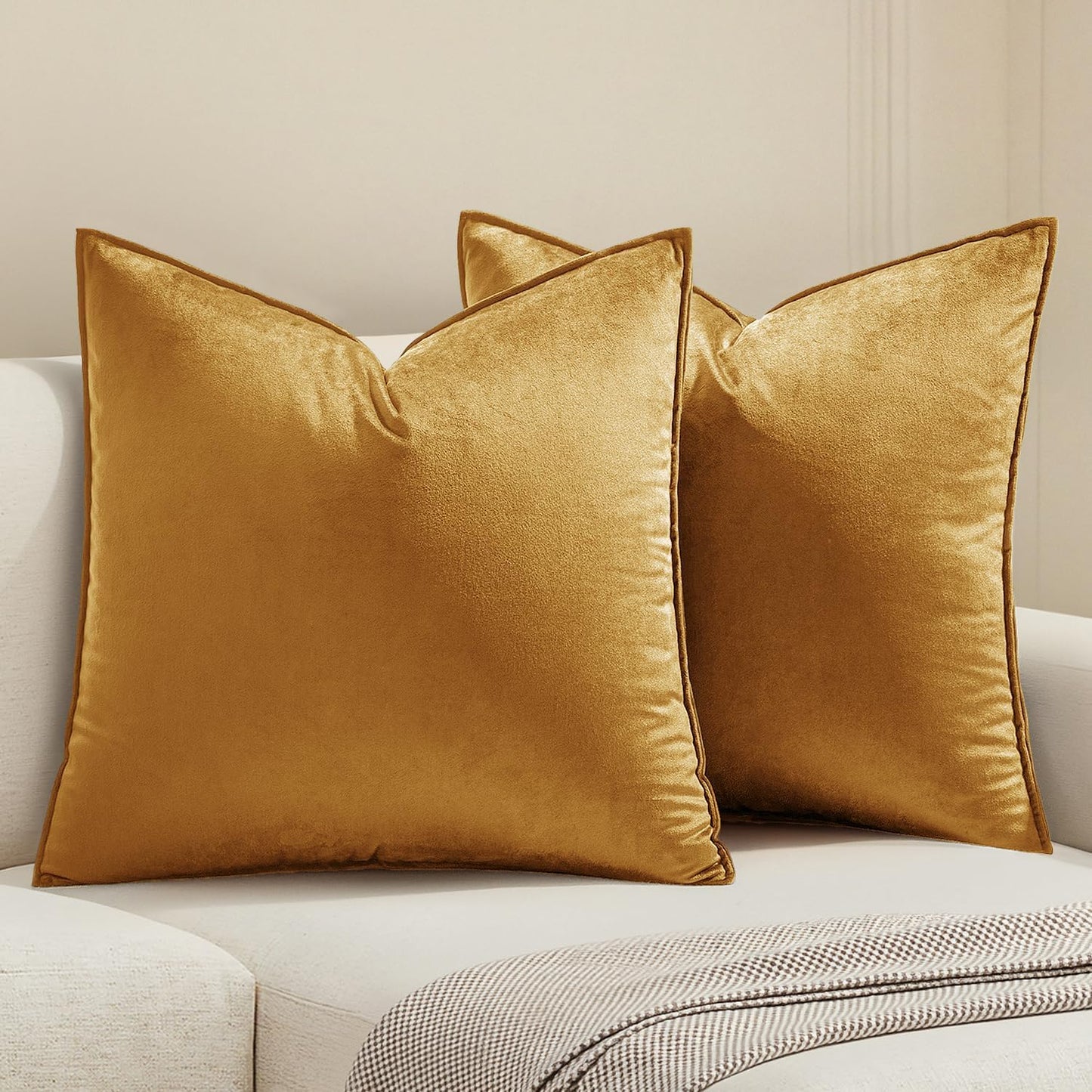 MIULEE Brown Velvet Throw Pillow Covers 20x20 Soft Decorative Solid Square Cushion Cases Pack of 2 Modern Luxury Home Decor for Couch, Sofa, Bedroom